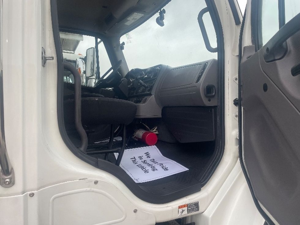 2020 Freightliner M2 106 Medium Duty photo 14