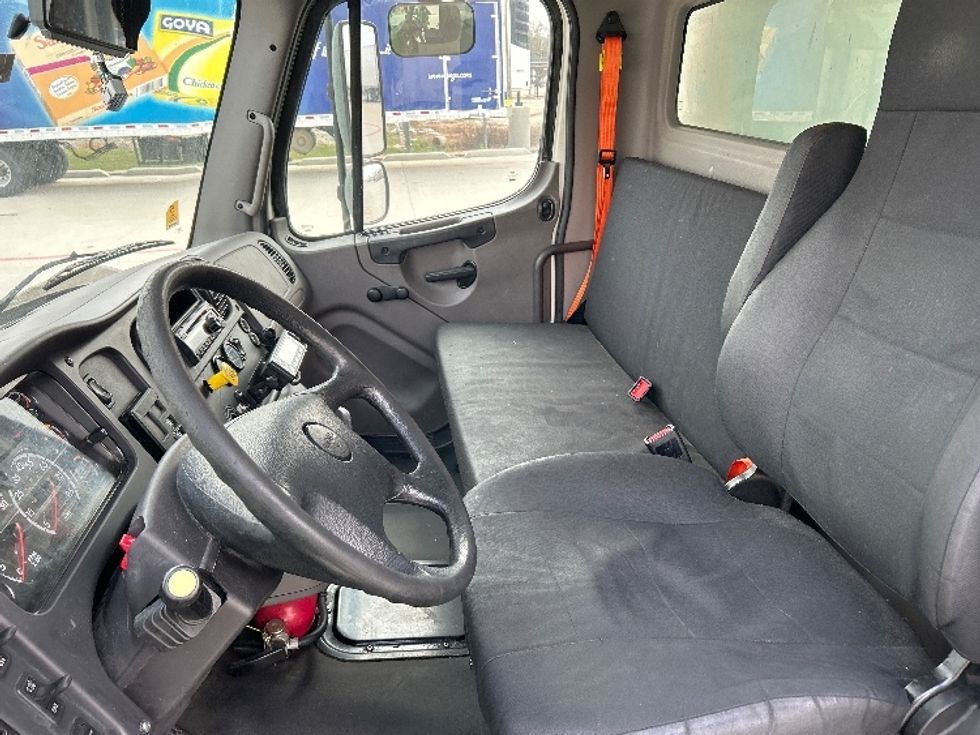 Refrigerated Truck-Light and Medium Duty Trucks-Freightliner-2020-M2-Katy-TX-288,320\n\t\tmiles-$ 30,750 - Image 19