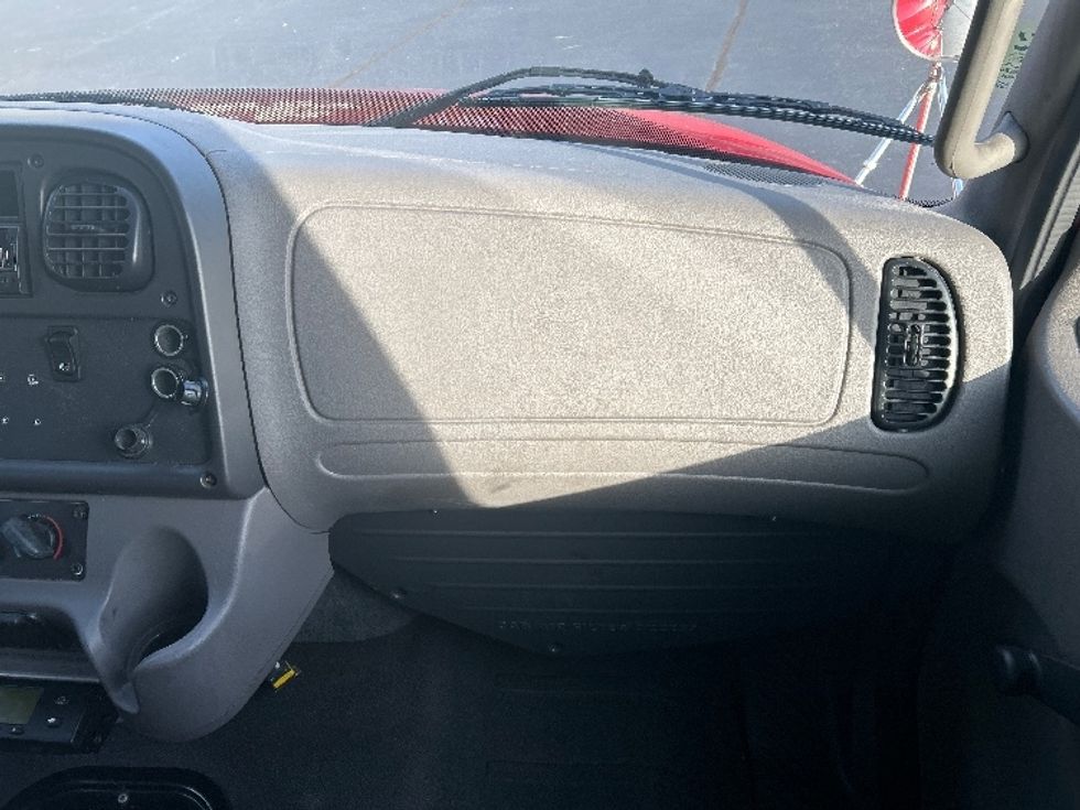 Refrigerated Truck-Light and Medium Duty Trucks-Freightliner-2020-M2-Kennesaw-GA-326,957\n\t\tmiles-$ 30,750 - Image 20