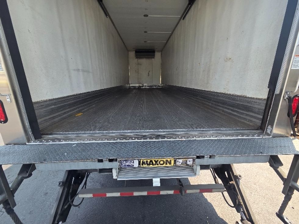 Refrigerated Truck-Light and Medium Duty Trucks-Freightliner-2020-M2-Kent-WA-175,585\n\t\tmiles-$ 62,750 - Image 10