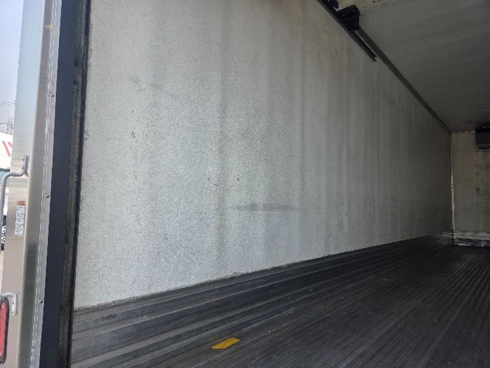 Refrigerated Truck-Light and Medium Duty Trucks-Freightliner-2020-M2-Kent-WA-175,585\n\t\tmiles-$ 62,750 - Image 11