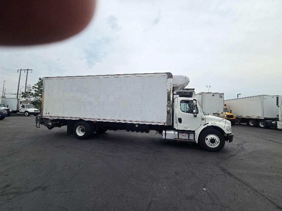 Refrigerated Truck-Light and Medium Duty Trucks-Freightliner-2020-M2-Kent-WA-175,585\n\t\tmiles-$ 62,750 - Image 15