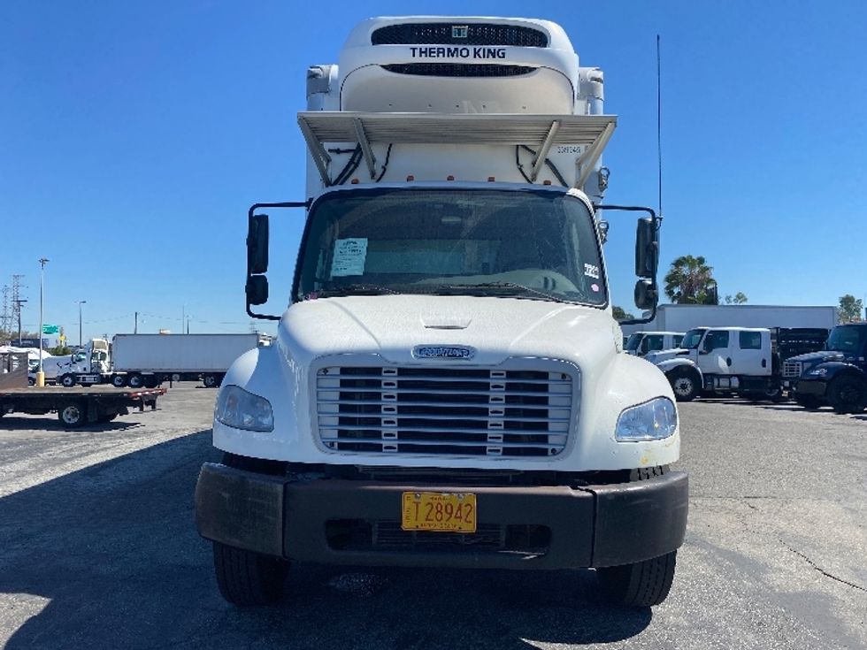 Refrigerated Truck-Light and Medium Duty Trucks-Freightliner-2020-M2-La Mirada-CA-57,415\n\t\tmiles-$ 70,250 - Image 2