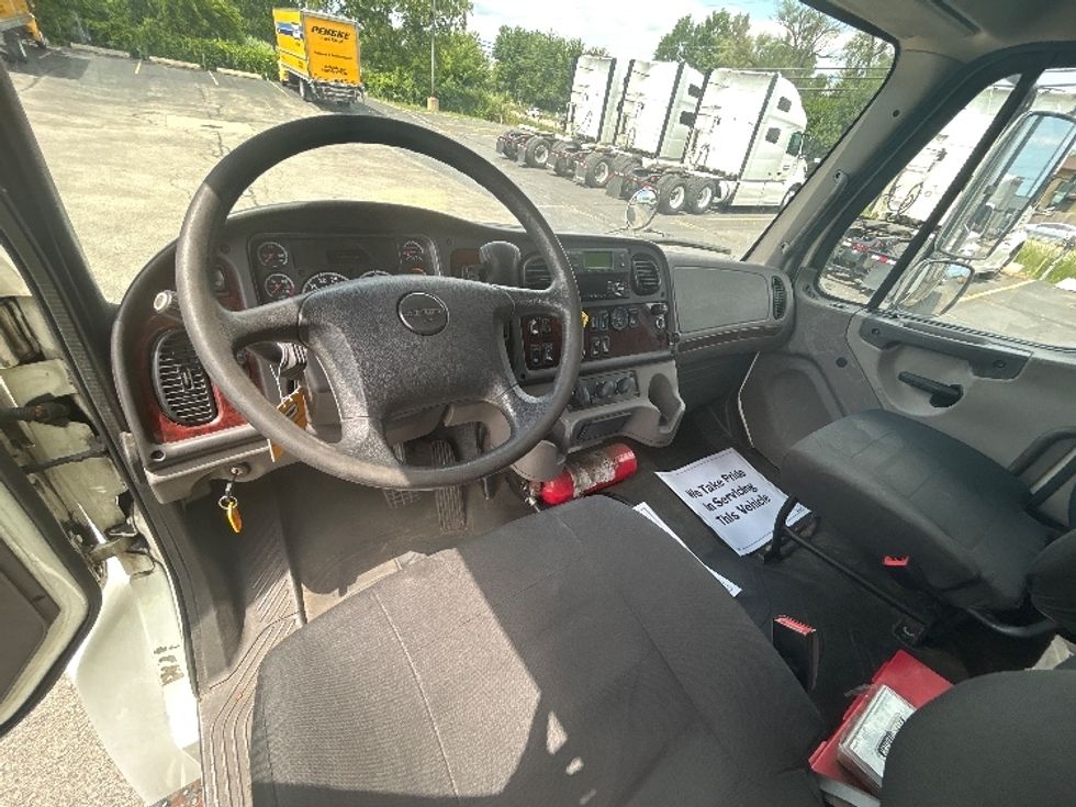 Refrigerated Truck-Light and Medium Duty Trucks-Freightliner-2020-M2-La Porte-IN-188,572\n\t\tmiles-$ 40,500 - Image 17
