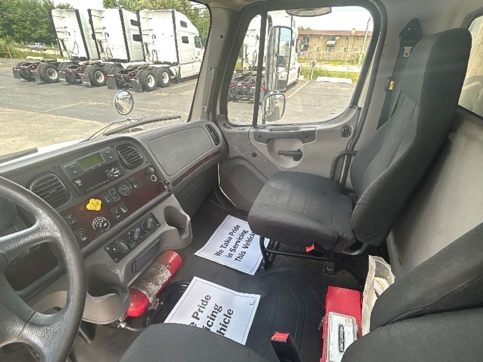 Refrigerated Truck-Light and Medium Duty Trucks-Freightliner-2020-M2-La Porte-IN-188,572\n\t\tmiles-$ 40,500 - Image 19