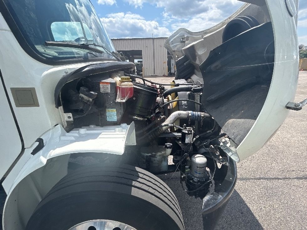 Refrigerated Truck-Light and Medium Duty Trucks-Freightliner-2020-M2-La Porte-IN-188,572\n\t\tmiles-$ 40,500 - Image 23