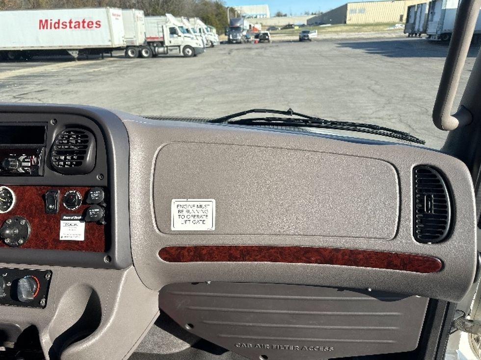 Refrigerated Truck-Light and Medium Duty Trucks-Freightliner-2020-M2-La Vergne-TN-245,756\n\t\tmiles-$ 66,500 - Image 21