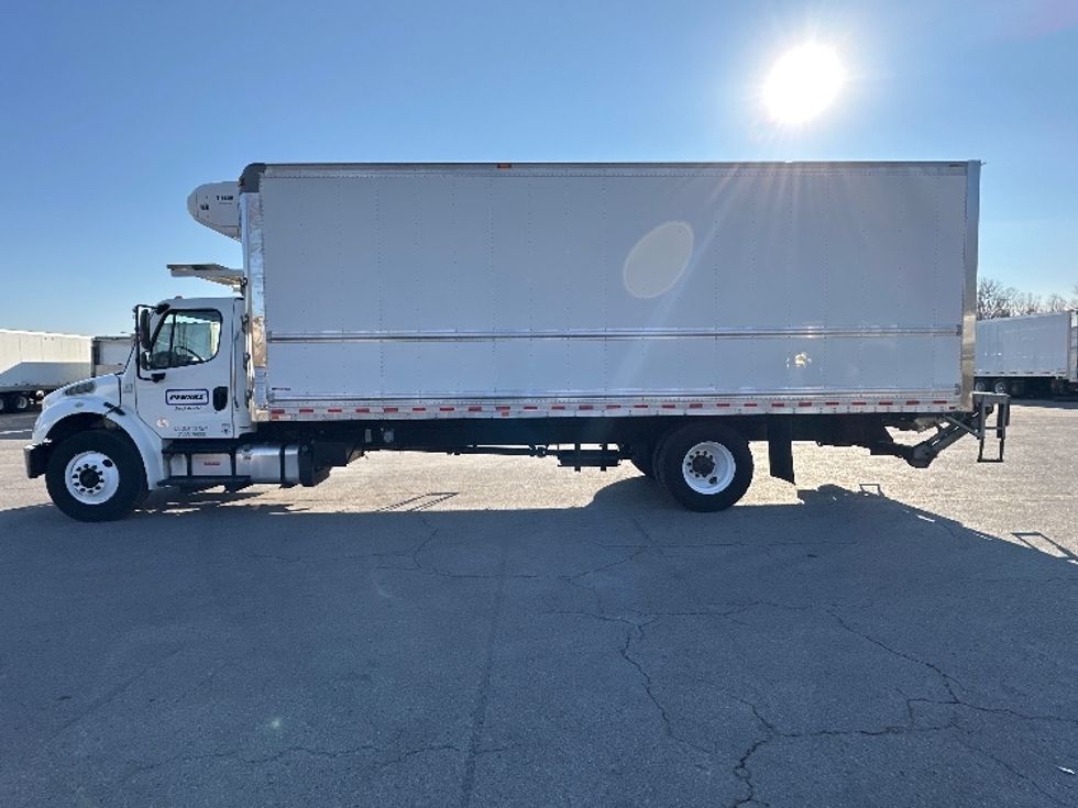 Refrigerated Truck-Light and Medium Duty Trucks-Freightliner-2020-M2-La Vergne-TN-245,756\n\t\tmiles-$ 66,500 - Image 4