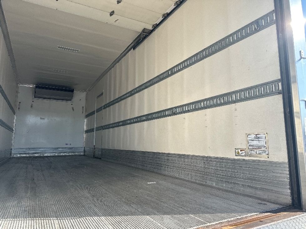 Refrigerated Truck-Light and Medium Duty Trucks-Freightliner-2020-M2-La Vergne-TN-262,927\n\t\tmiles-$ 64,750 - Image 12