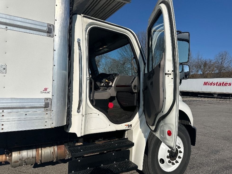 Refrigerated Truck-Light and Medium Duty Trucks-Freightliner-2020-M2-La Vergne-TN-262,927\n\t\tmiles-$ 64,750 - Image 20