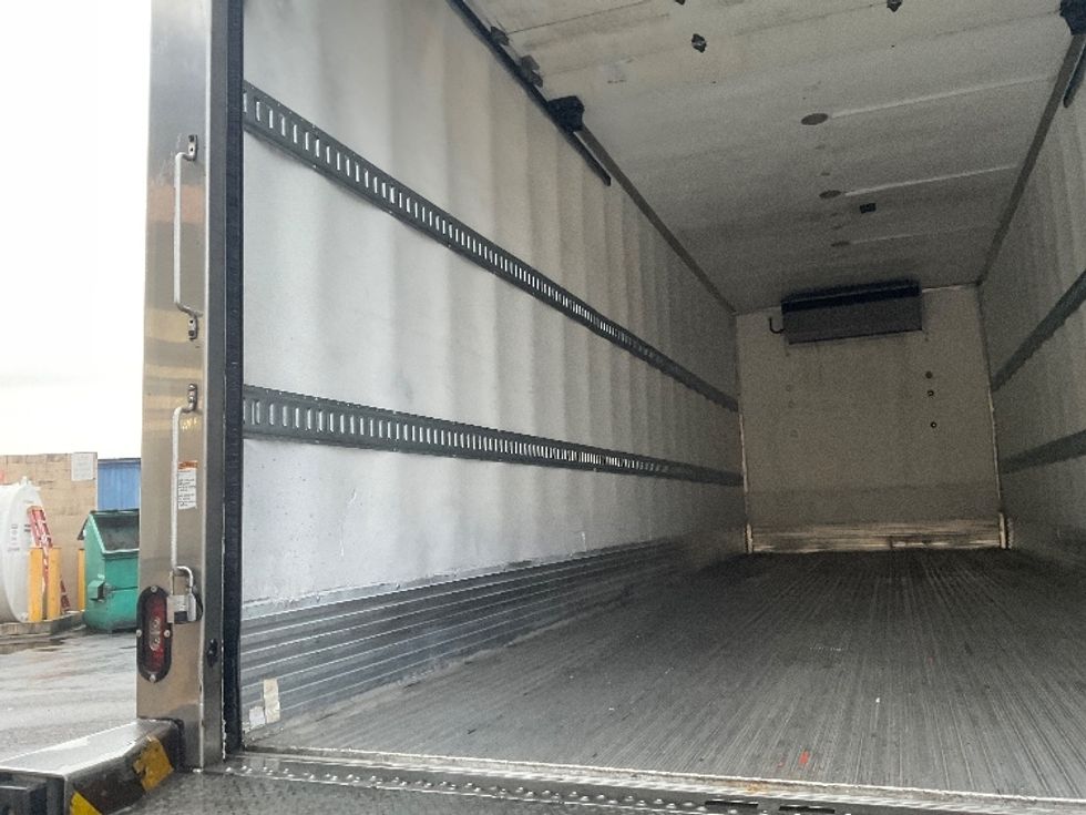 Refrigerated Truck-Light and Medium Duty Trucks-Freightliner-2020-M2-Lacey-WA-387,995\n\t\tmiles-$ 23,000 - Image 11