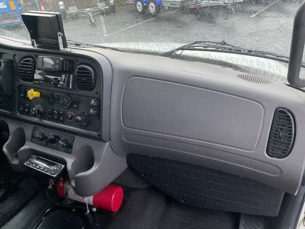 Refrigerated Truck-Light and Medium Duty Trucks-Freightliner-2020-M2-Lacey-WA-387,995\n\t\tmiles-$ 23,000 - Image 21