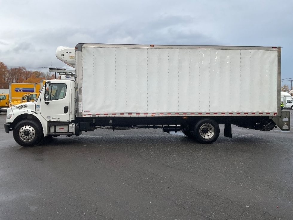 Refrigerated Truck-Light and Medium Duty Trucks-Freightliner-2020-M2-Lacey-WA-387,995\n\t\tmiles-$ 23,000 - Image 4