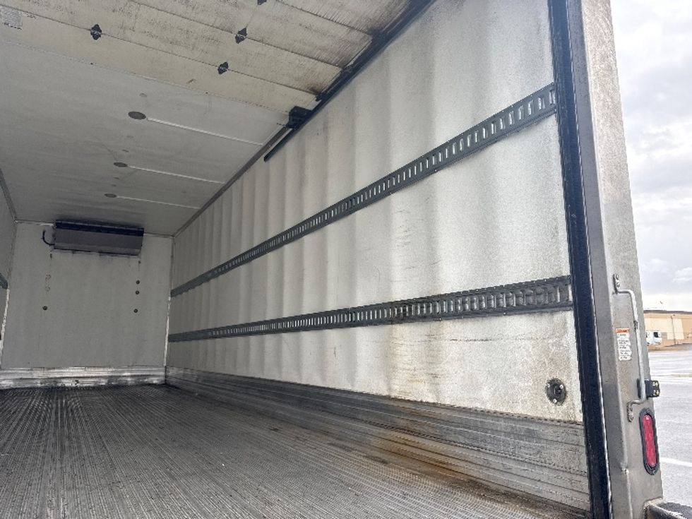 Refrigerated Truck-Light and Medium Duty Trucks-Freightliner-2020-M2-Lacey-WA-592,031\n\t\tmiles-$ 23,000 - Image 12