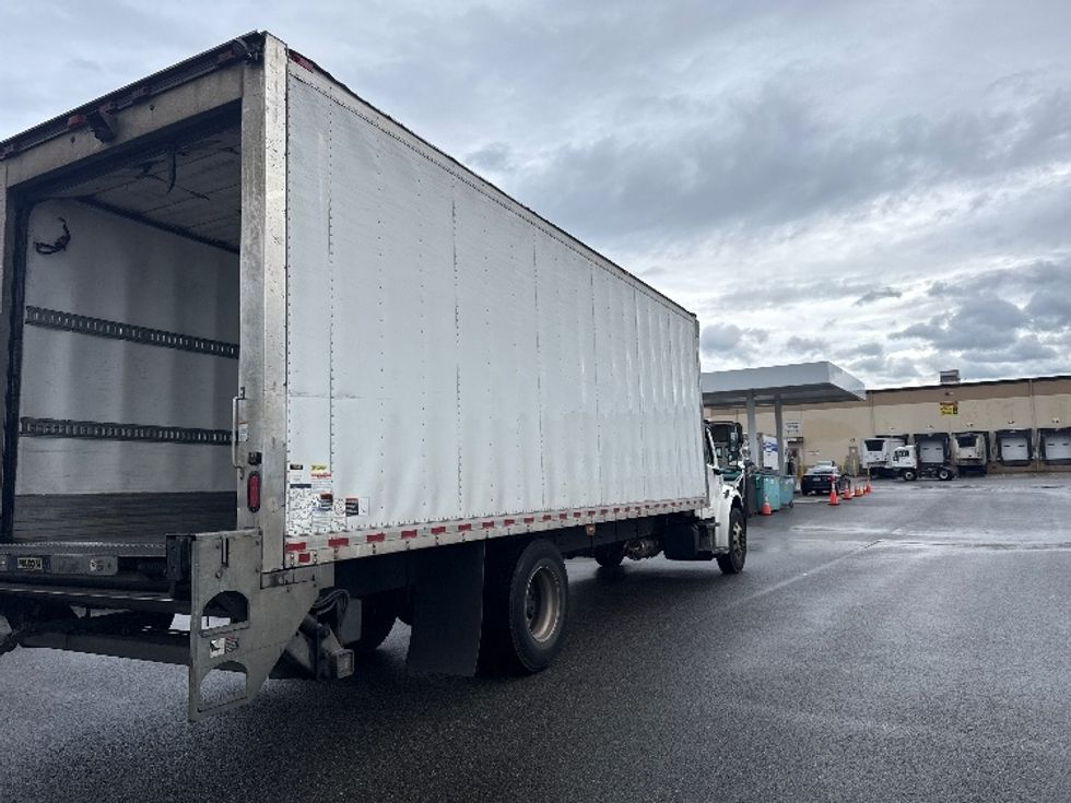 Refrigerated Truck-Light and Medium Duty Trucks-Freightliner-2020-M2-Lacey-WA-592,031\n\t\tmiles-$ 23,000 - Image 13