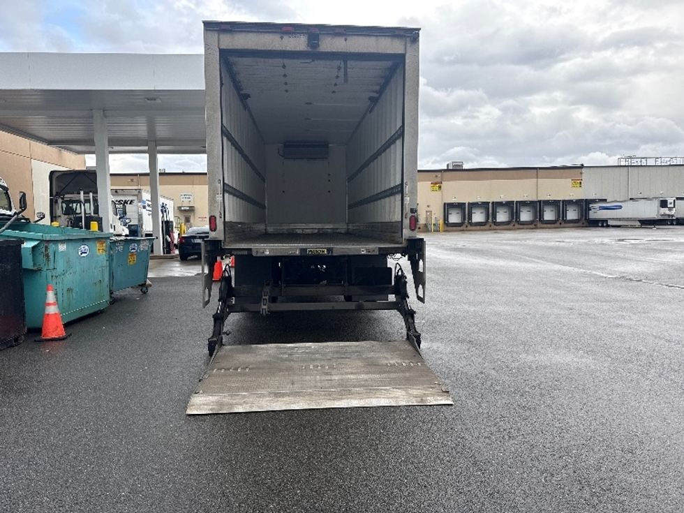 Refrigerated Truck-Light and Medium Duty Trucks-Freightliner-2020-M2-Lacey-WA-592,031\n\t\tmiles-$ 23,000 - Image 9
