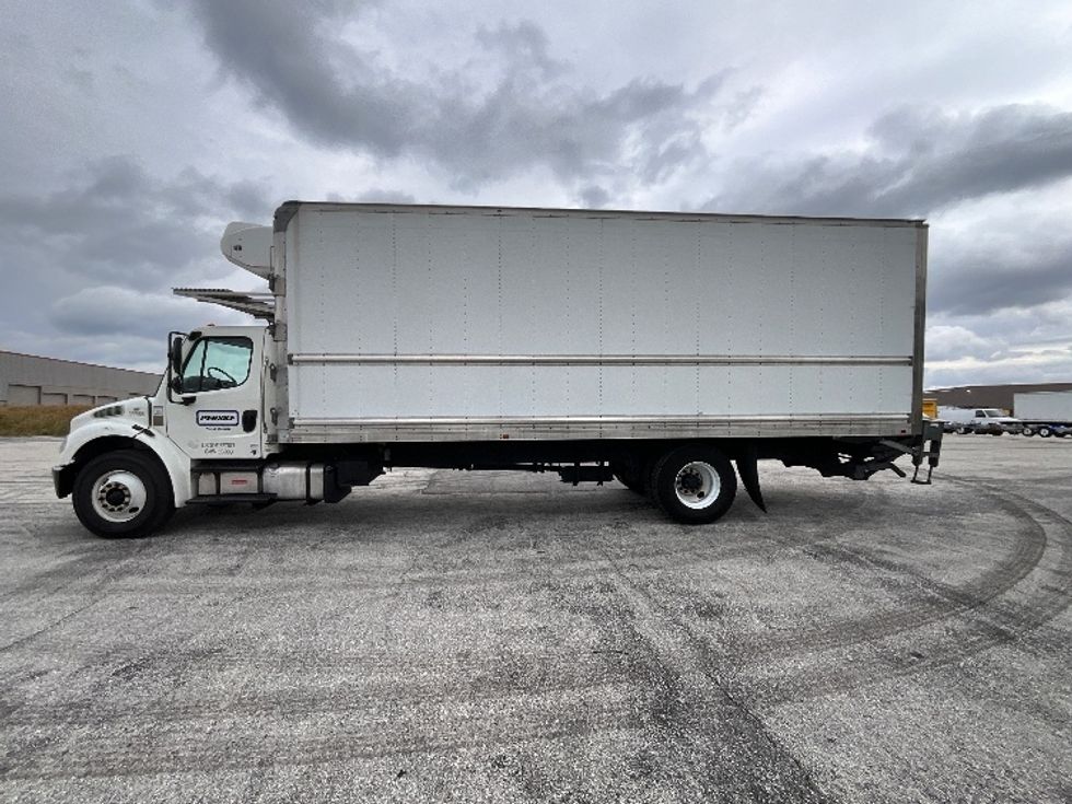 Refrigerated Truck-Light and Medium Duty Trucks-Freightliner-2020-M2-Lakeland-FL-198,256\n\t\tmiles-$ 47,750 - Image 4