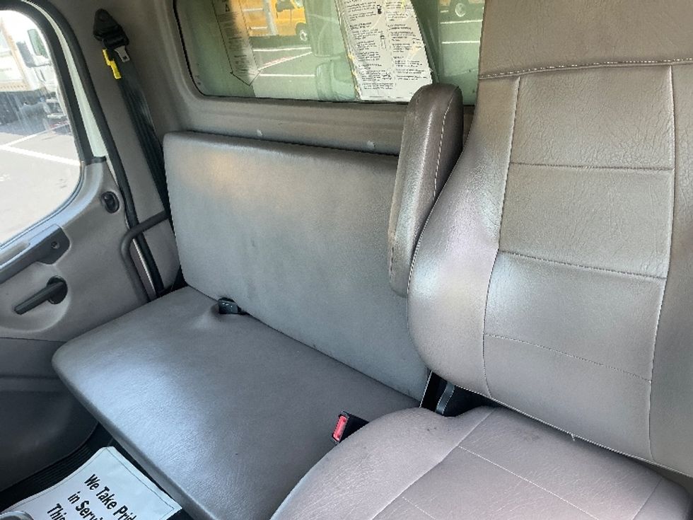 Refrigerated Truck-Light and Medium Duty Trucks-Freightliner-2020-M2-Lakeland-FL-264,735\n\t\tmiles-$ 50,500 - Image 19