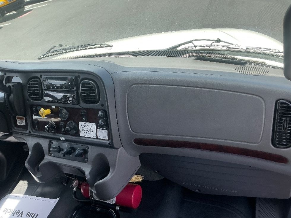 Refrigerated Truck-Light and Medium Duty Trucks-Freightliner-2020-M2-Lakeland-FL-264,735\n\t\tmiles-$ 50,500 - Image 21