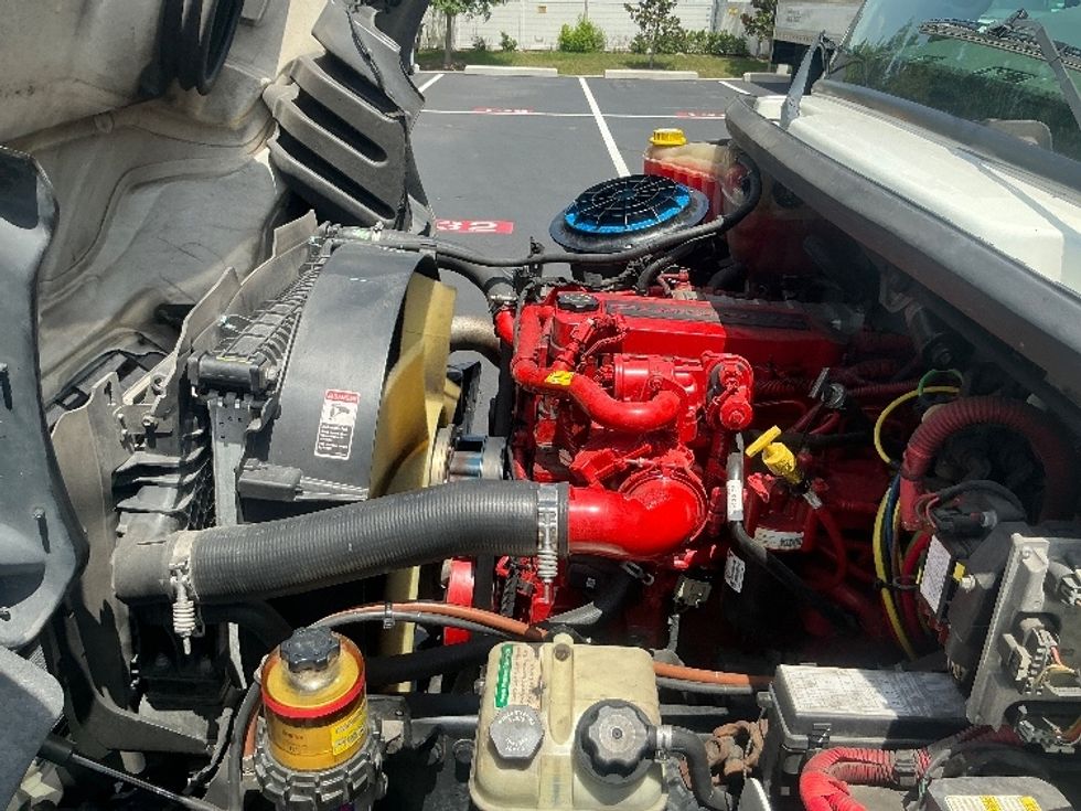 Refrigerated Truck-Light and Medium Duty Trucks-Freightliner-2020-M2-Lakeland-FL-264,735\n\t\tmiles-$ 50,500 - Image 24