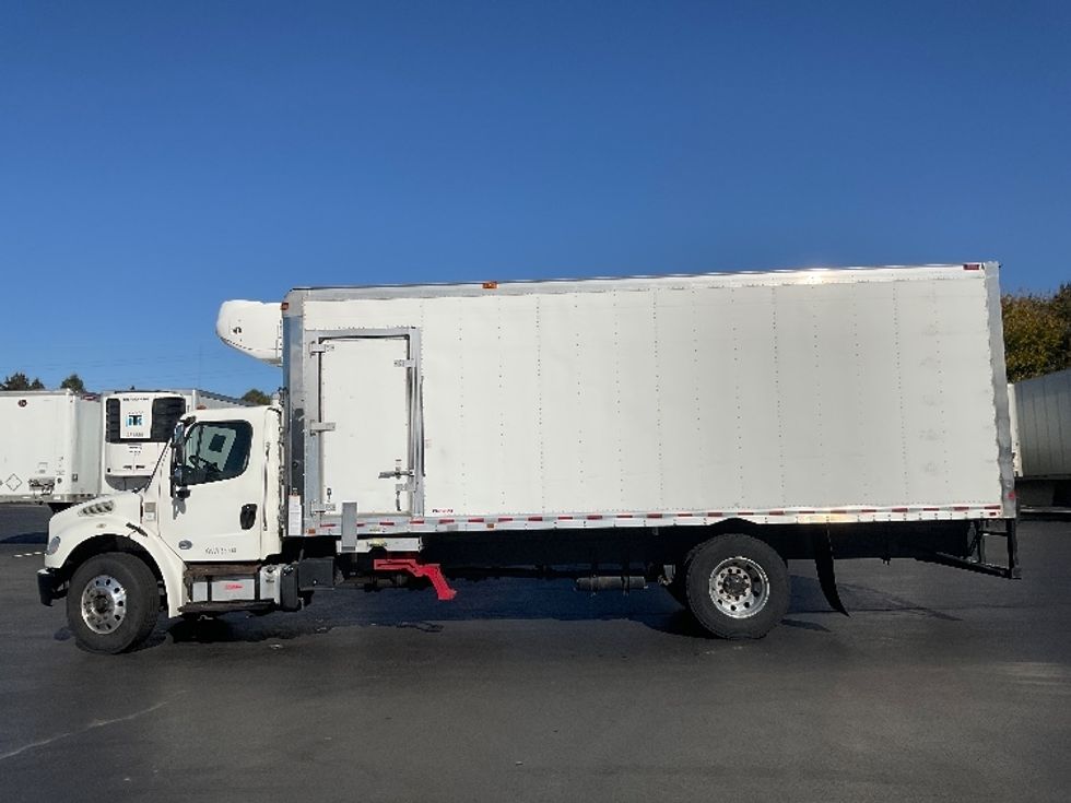 Refrigerated Truck-Light and Medium Duty Trucks-Freightliner-2020-M2-Lancaster-PA-281,026\n\t\tmiles-$ 31,500 - Image 4