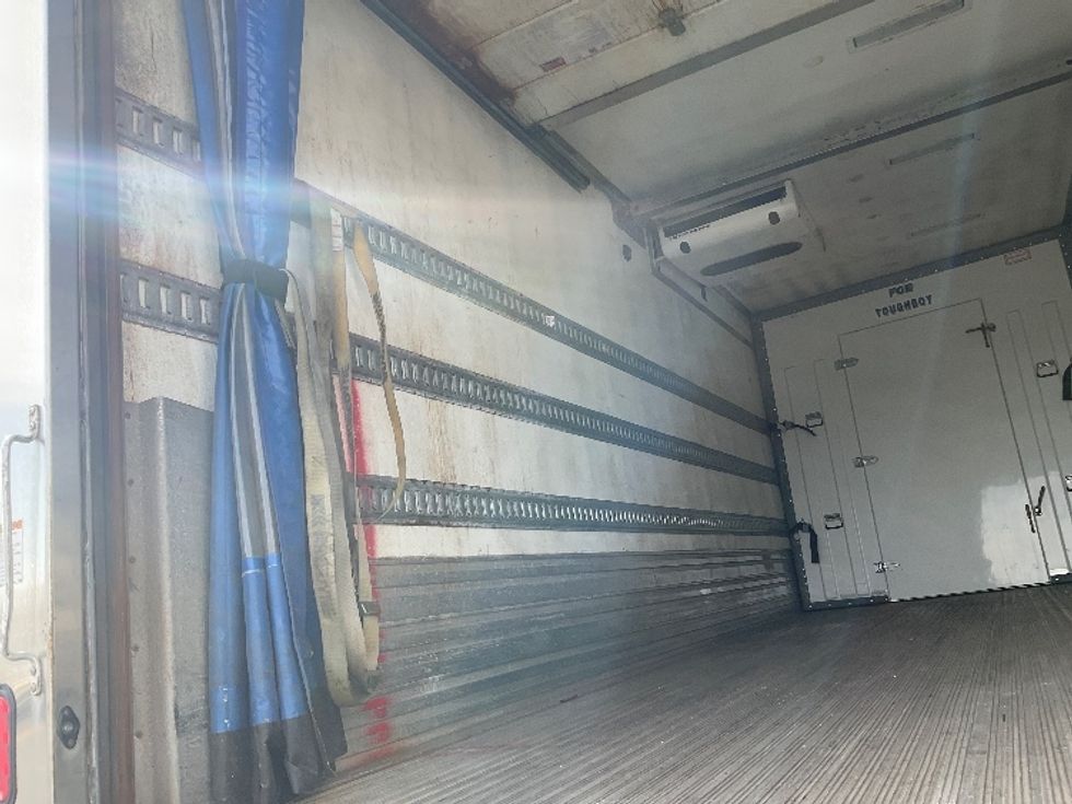 Refrigerated Truck-Light and Medium Duty Trucks-Freightliner-2020-M2-Lancaster-PA-299,817\n\t\tmiles-$ 28,500 - Image 11