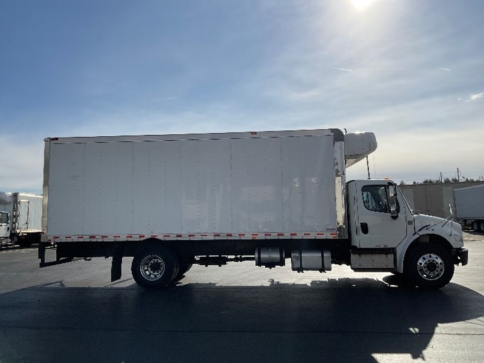 Refrigerated Truck-Light and Medium Duty Trucks-Freightliner-2020-M2-Lancaster-PA-299,817\n\t\tmiles-$ 28,500 - Image 15