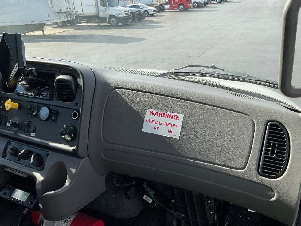 Refrigerated Truck-Light and Medium Duty Trucks-Freightliner-2020-M2-Lancaster-PA-299,817\n\t\tmiles-$ 28,500 - Image 21