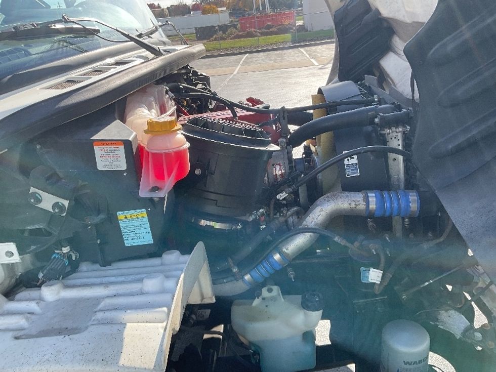 Refrigerated Truck-Light and Medium Duty Trucks-Freightliner-2020-M2-Lancaster-PA-299,817\n\t\tmiles-$ 28,500 - Image 23