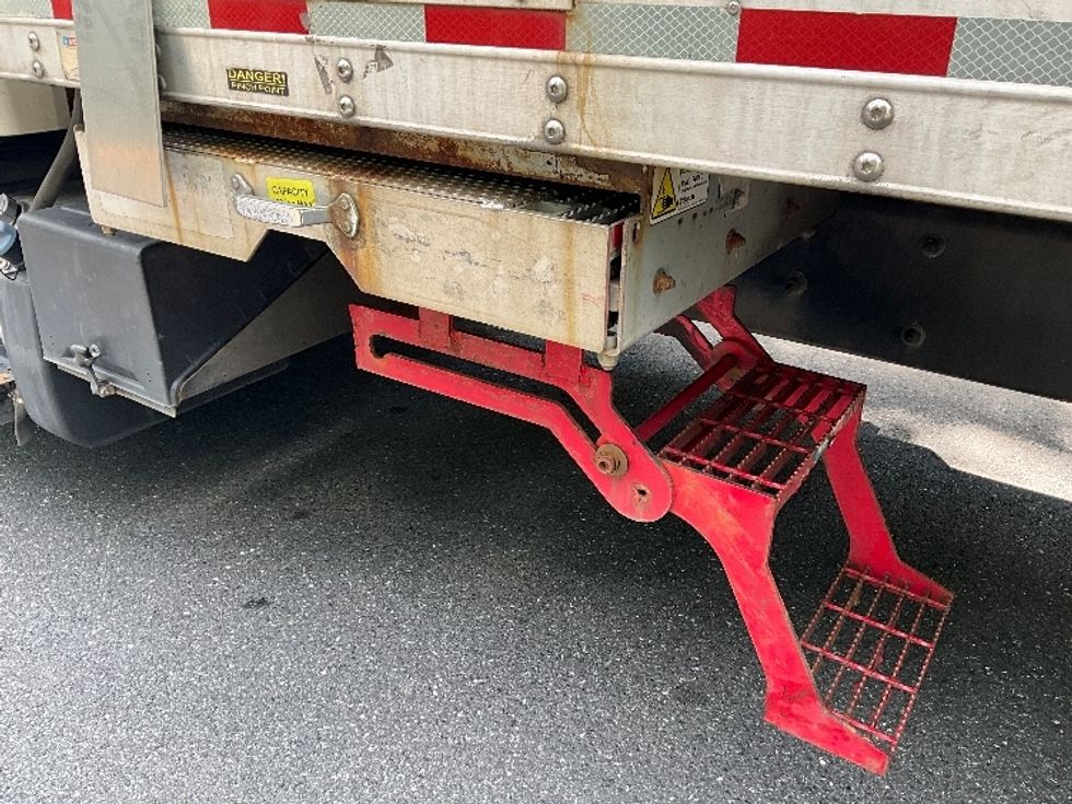 Refrigerated Truck-Light and Medium Duty Trucks-Freightliner-2020-M2-Lancaster-PA-304,130\n\t\tmiles-$ 28,000 - Image 25