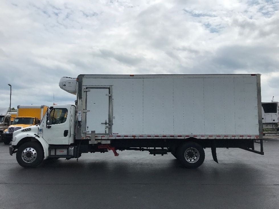 Refrigerated Truck-Light and Medium Duty Trucks-Freightliner-2020-M2-Lancaster-PA-309,000\n\t\tmiles-$ 27,750 - Image 4