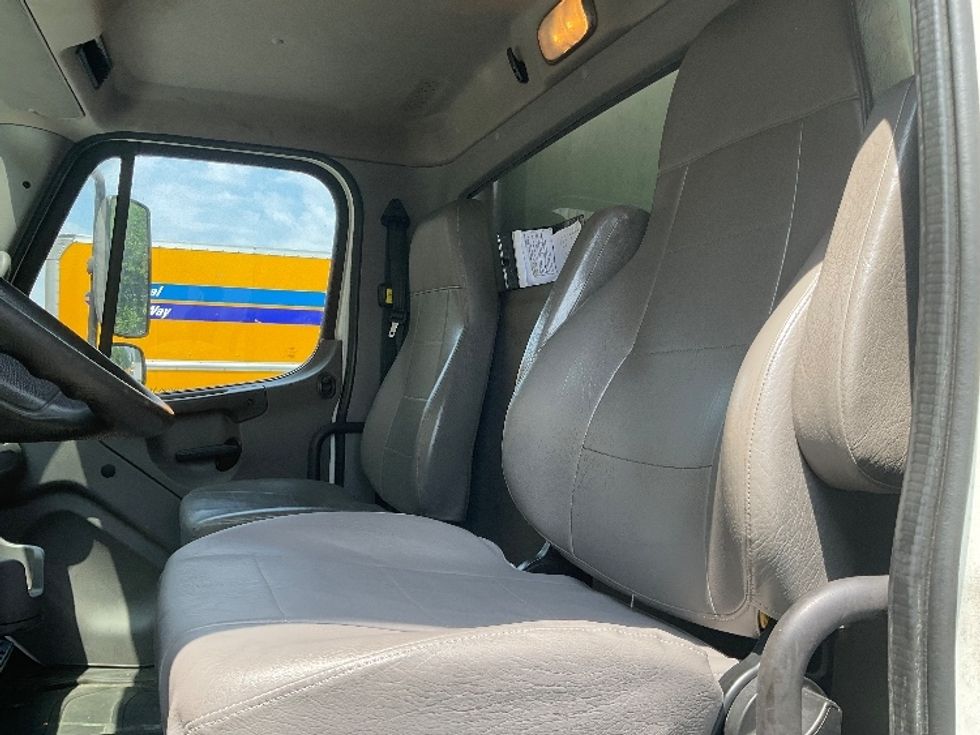 Refrigerated Truck-Light and Medium Duty Trucks-Freightliner-2020-M2-Lancaster-PA-310,499\n\t\tmiles-$ 27,250 - Image 19