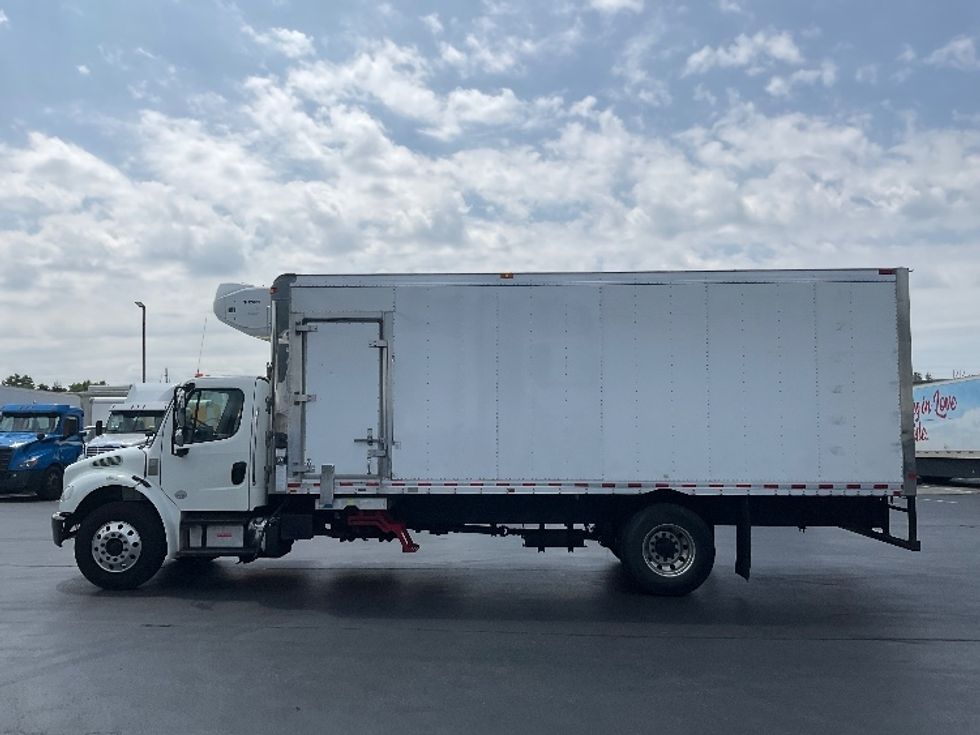 Refrigerated Truck-Light and Medium Duty Trucks-Freightliner-2020-M2-Lancaster-PA-310,499\n\t\tmiles-$ 27,250 - Image 4