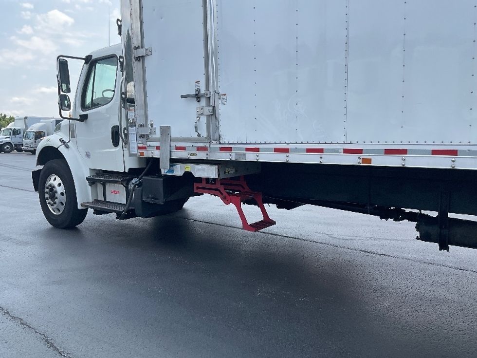 Refrigerated Truck-Light and Medium Duty Trucks-Freightliner-2020-M2-Lancaster-PA-310,499\n\t\tmiles-$ 27,250 - Image 5