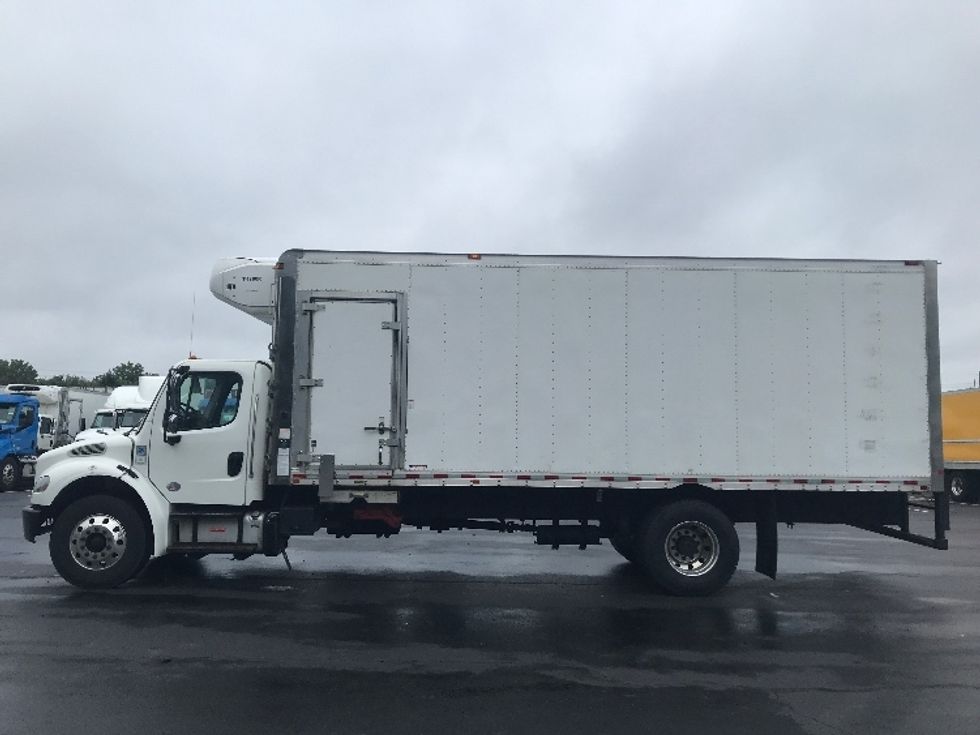 Refrigerated Truck-Light and Medium Duty Trucks-Freightliner-2020-M2-Lancaster-PA-311,125\n\t\tmiles-$ 24,250 - Image 4