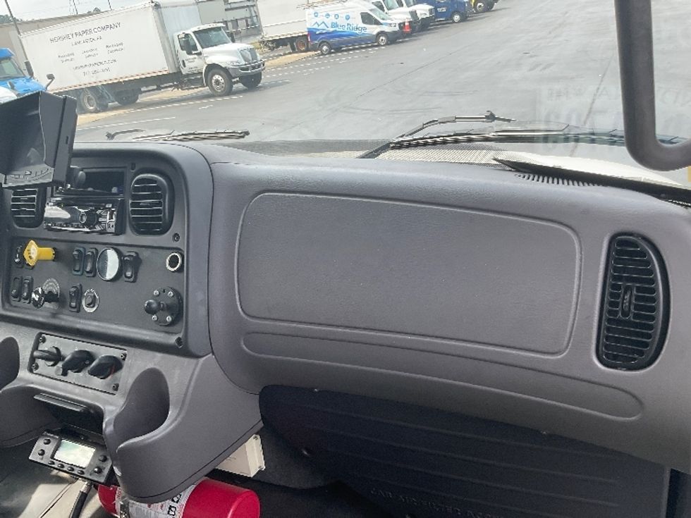 Refrigerated Truck-Light and Medium Duty Trucks-Freightliner-2020-M2-Lancaster-PA-312,098\n\t\tmiles-$ 26,500 - Image 21