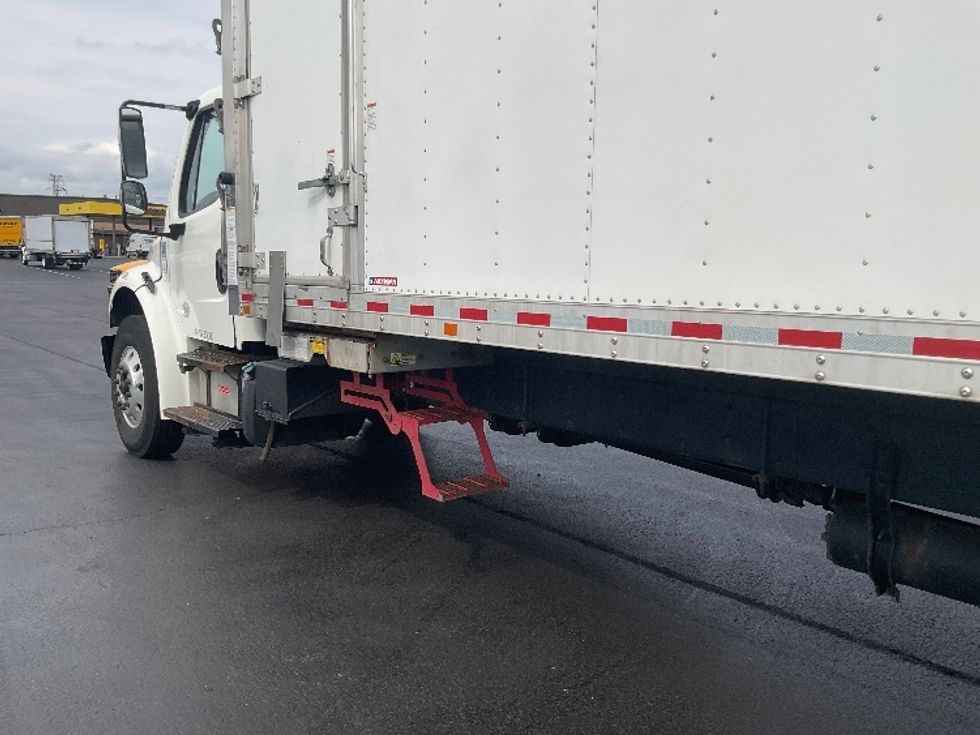 Refrigerated Truck-Light and Medium Duty Trucks-Freightliner-2020-M2-Lancaster-PA-312,098\n\t\tmiles-$ 26,500 - Image 5