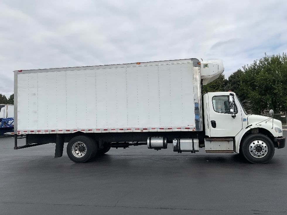 Refrigerated Truck-Light and Medium Duty Trucks-Freightliner-2020-M2-Lancaster-PA-313,627\n\t\tmiles-$ 26,500 - Image 15