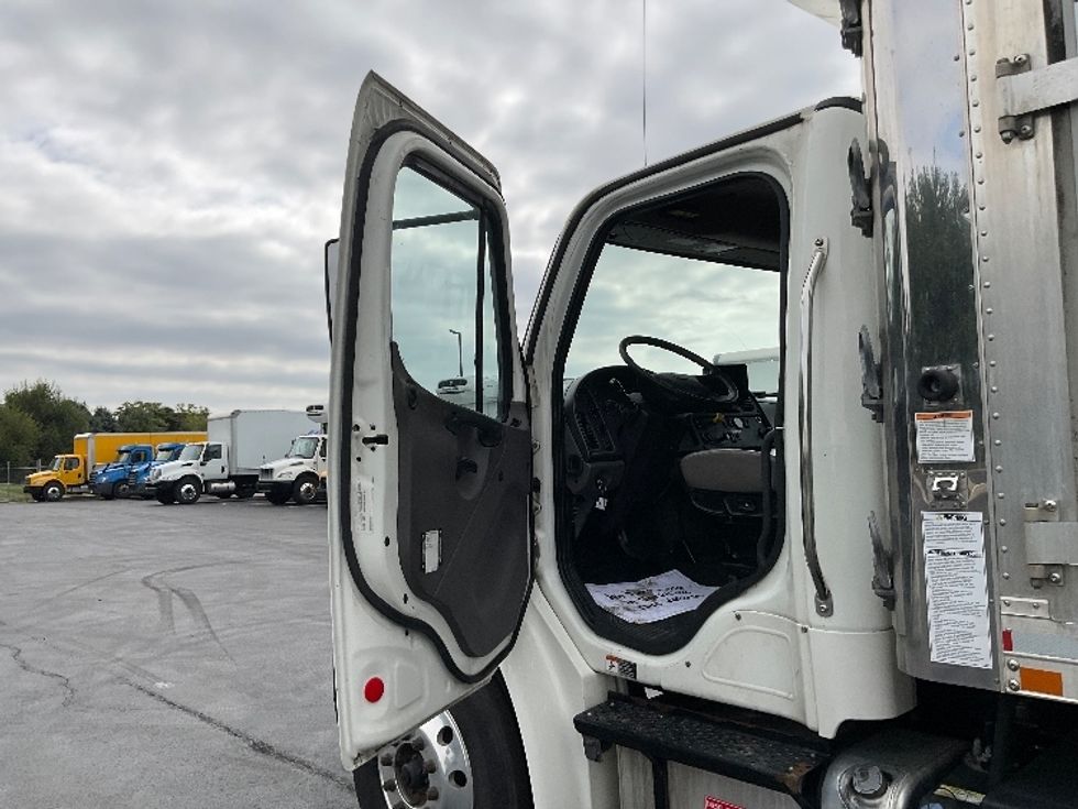 Refrigerated Truck-Light and Medium Duty Trucks-Freightliner-2020-M2-Lancaster-PA-313,627\n\t\tmiles-$ 26,500 - Image 16