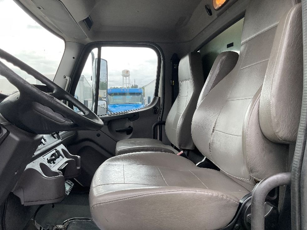 Refrigerated Truck-Light and Medium Duty Trucks-Freightliner-2020-M2-Lancaster-PA-313,627\n\t\tmiles-$ 26,500 - Image 19