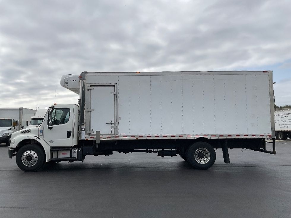 Refrigerated Truck-Light and Medium Duty Trucks-Freightliner-2020-M2-Lancaster-PA-313,627\n\t\tmiles-$ 26,500 - Image 4
