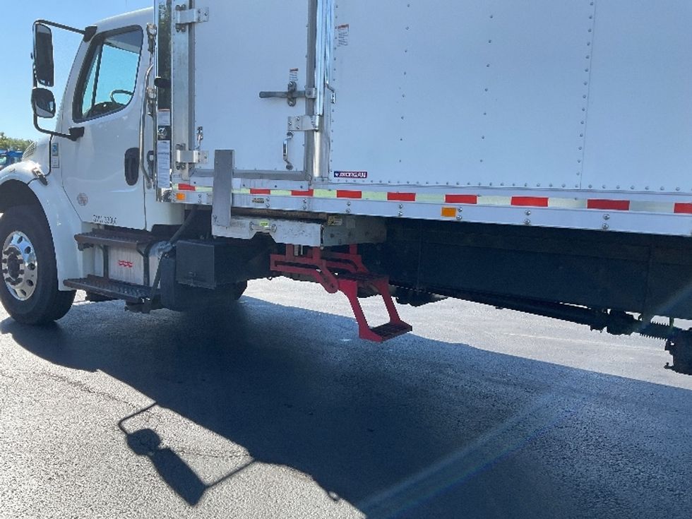 Refrigerated Truck-Light and Medium Duty Trucks-Freightliner-2020-M2-Lancaster-PA-327,153\n\t\tmiles-$ 23,000 - Image 5