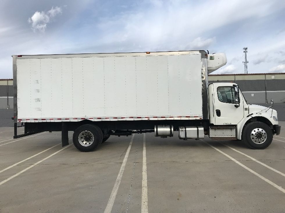 Refrigerated Truck-Light and Medium Duty Trucks-Freightliner-2020-M2-Lancaster-PA-329,324\n\t\tmiles-$ 24,000 - Image 15