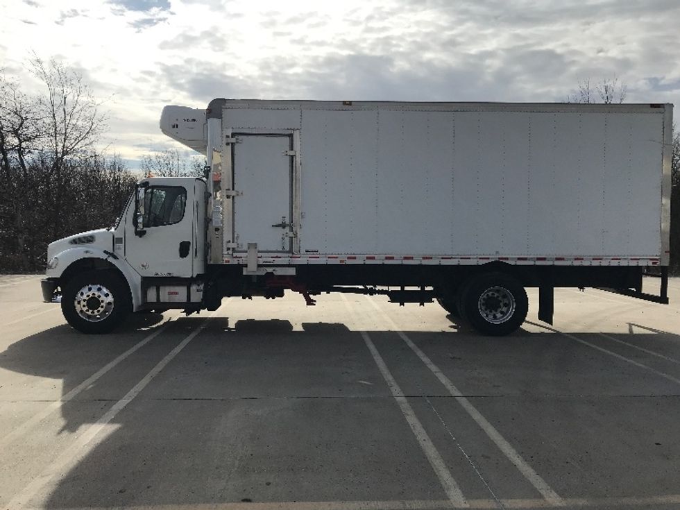 Refrigerated Truck-Light and Medium Duty Trucks-Freightliner-2020-M2-Lancaster-PA-329,324\n\t\tmiles-$ 24,000 - Image 4