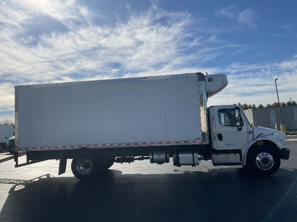 Refrigerated Truck-Light and Medium Duty Trucks-Freightliner-2020-M2-Lancaster-PA-339,705\n\t\tmiles-$ 23,000 - Image 15