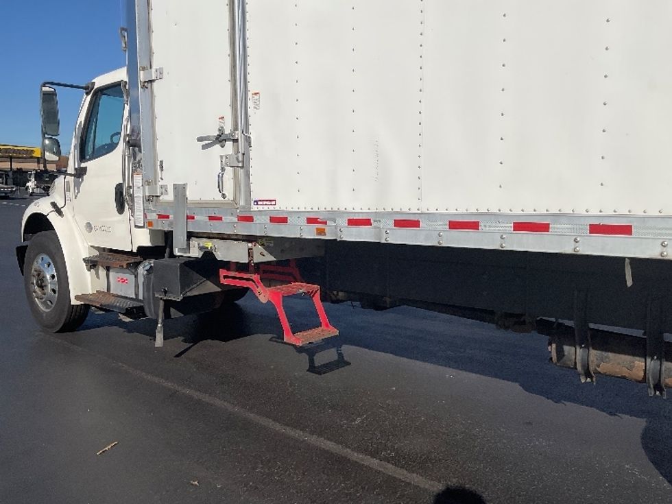 Refrigerated Truck-Light and Medium Duty Trucks-Freightliner-2020-M2-Lancaster-PA-339,705\n\t\tmiles-$ 23,000 - Image 5