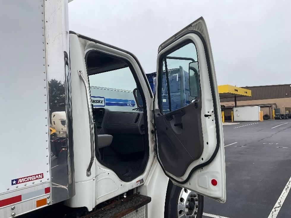 Refrigerated Truck-Light and Medium Duty Trucks-Freightliner-2020-M2-Lancaster-PA-363,450\n\t\tmiles-$ 23,000 - Image 20