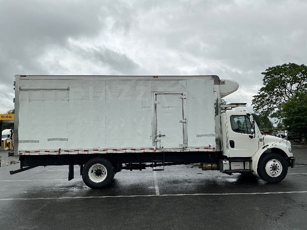 Refrigerated Truck-Light and Medium Duty Trucks-Freightliner-2020-M2-Lexington-KY-239,782\n\t\tmiles-$ 37,500 - Image 14
