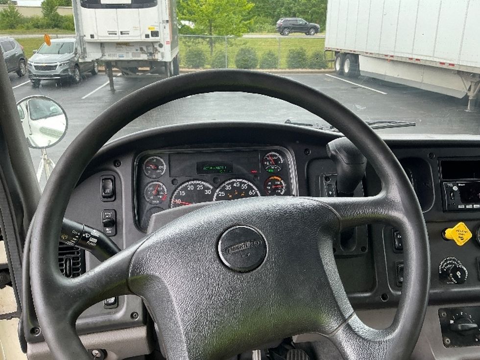 Refrigerated Truck-Light and Medium Duty Trucks-Freightliner-2020-M2-Lexington-KY-239,782\n\t\tmiles-$ 37,500 - Image 17
