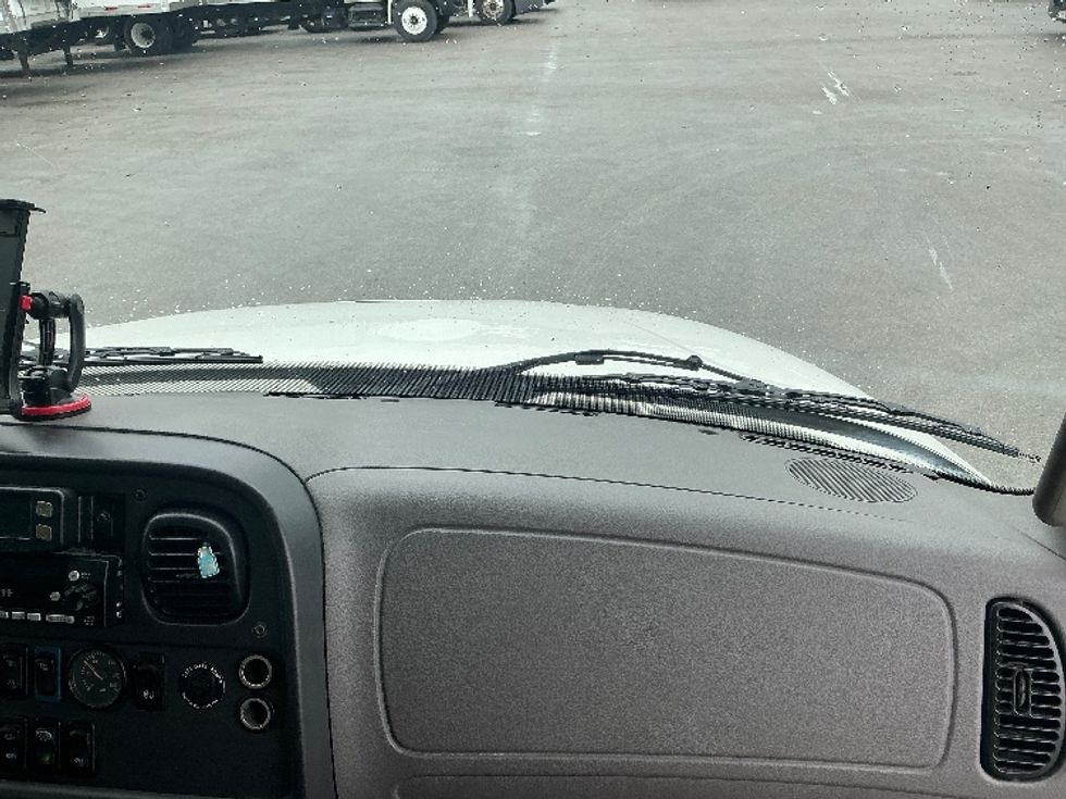 Refrigerated Truck-Light and Medium Duty Trucks-Freightliner-2020-M2-Lexington-KY-241,207\n\t\tmiles-$ 45,000 - Image 21